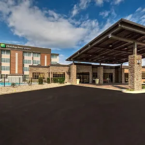Express Airport Expo Center By Ihg Hotel