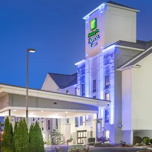 Express & East By Ihg Hotel