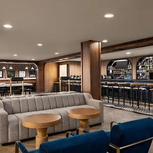 4* Otel Crowne Plaza Airport Expo Ctr By Ihg